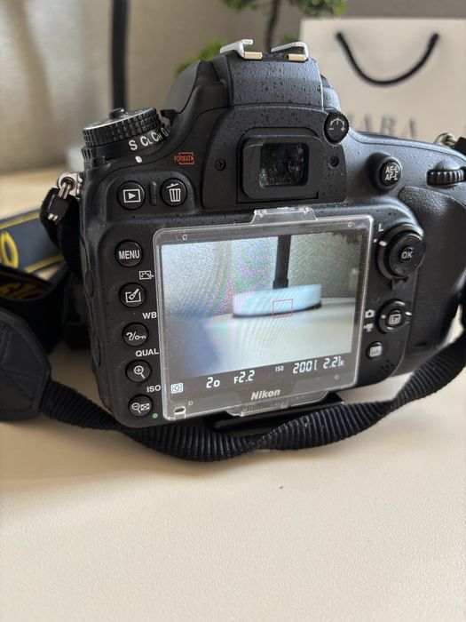 Професионален фото апарат NIKON D610