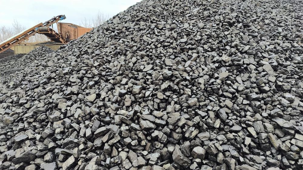 Уголь Каражыра . уголь с разреза