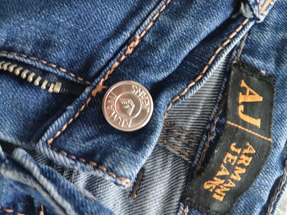 Детско яке Hugo Boss, Дънки Armani, Calvin Klein, Joma