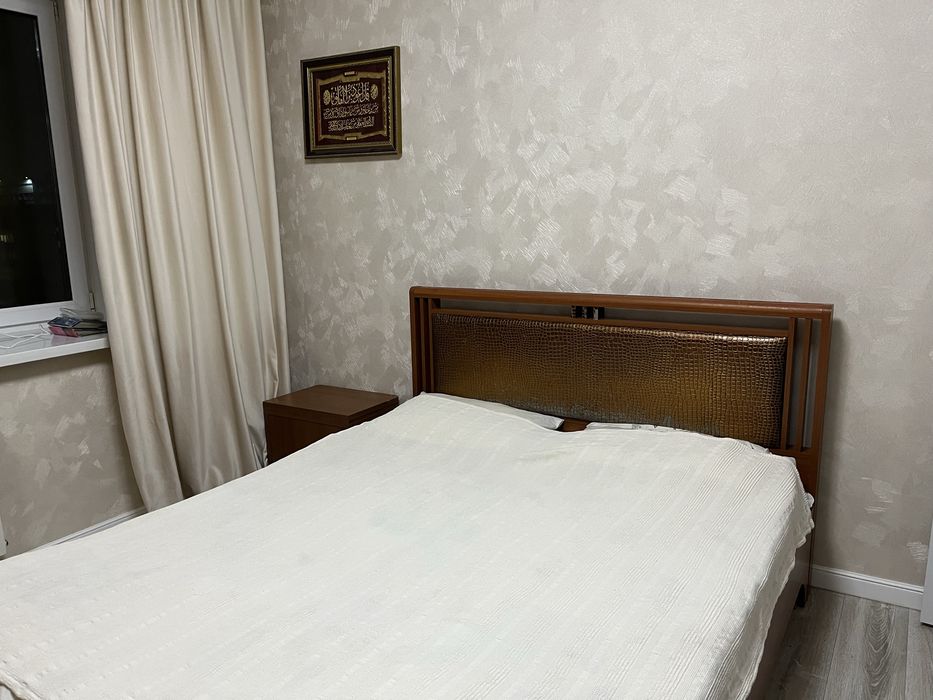 Продается спальный гарнитур