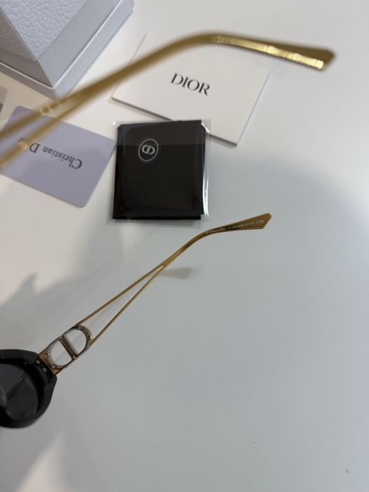 Солнцезащитные очки Christian Dior