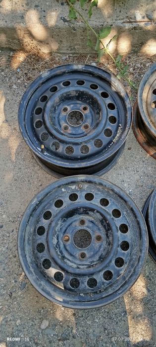 Диски стальные 4/100 R14.Поперечные рейлинги
