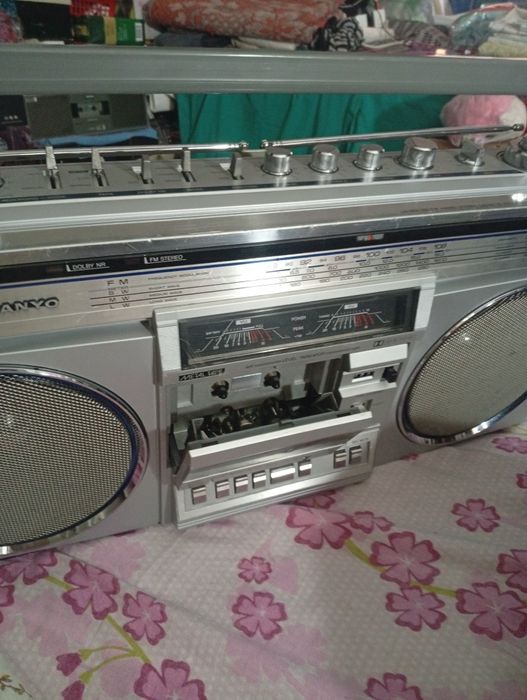 Radio casetofon SANYO  720  japan