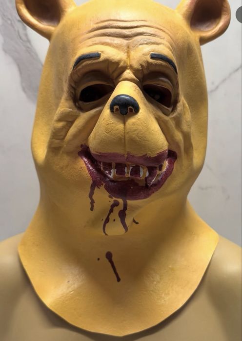 Маска на хэллоуин на праздник