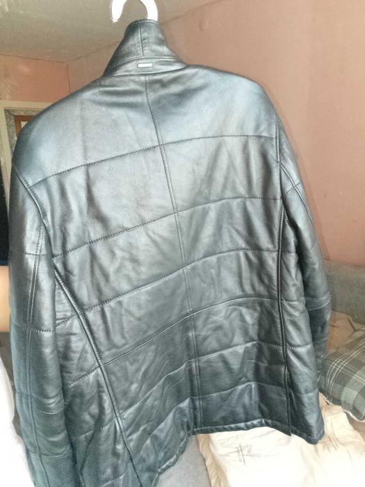 Кожаная куртка продам