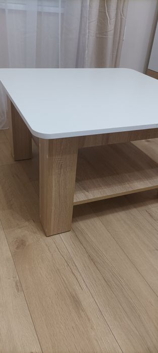 Холна маса нова.