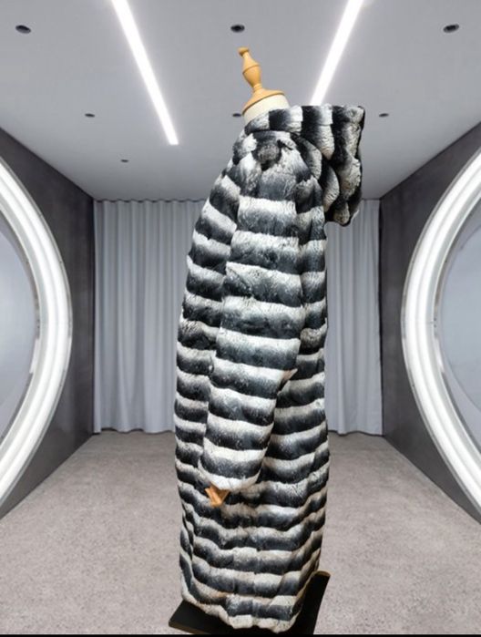 Reducere 3+1 gratis Haina de blana chinchila rex