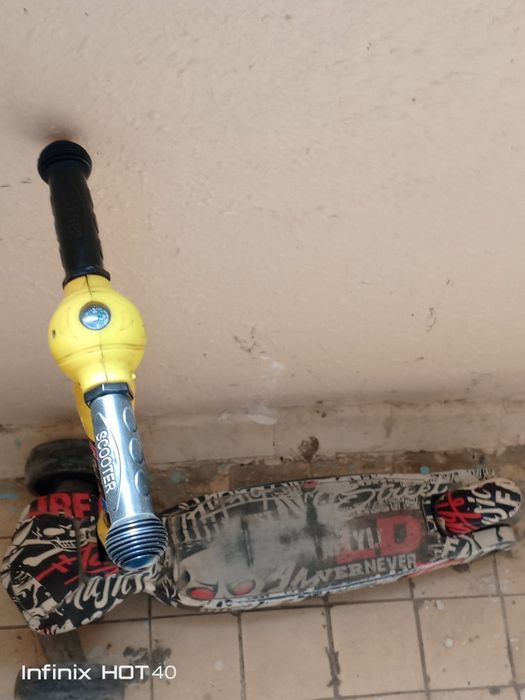 Samokat 80ming hamma joyi butun