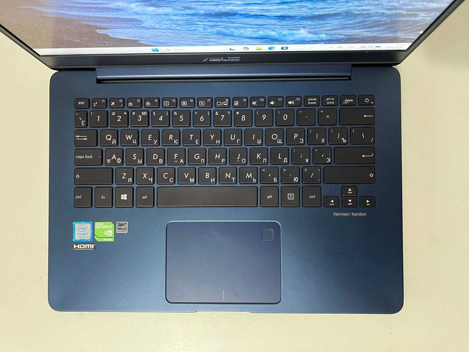 ASUS ZenBook UX430U / Core i7 / 940MX / SSD