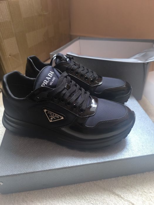 Маратонки  40 номер