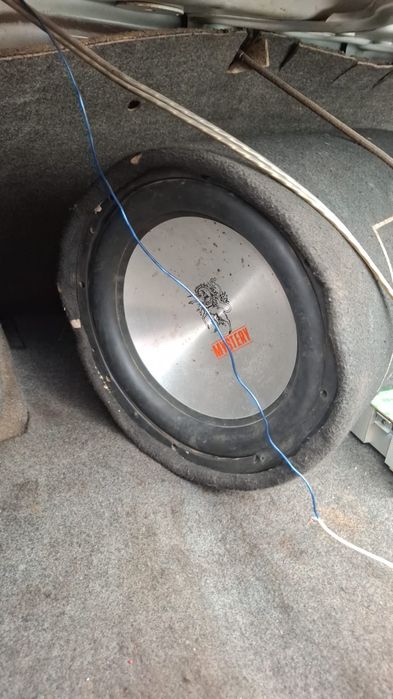 Продам Саб,очень хорошо шумит!!