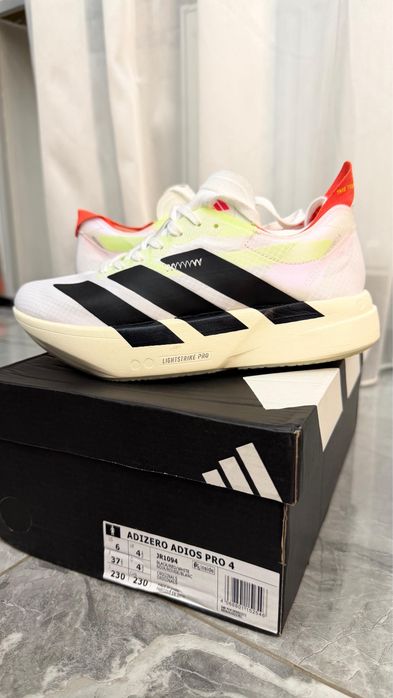 ADIZERO pro 4 беговые