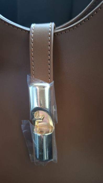 Furla кожена чанта