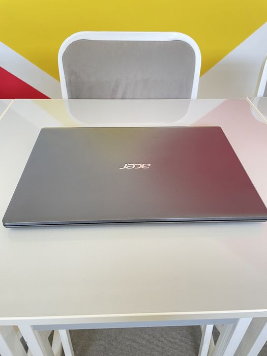 Acer i5 noutbuk sotiladi.