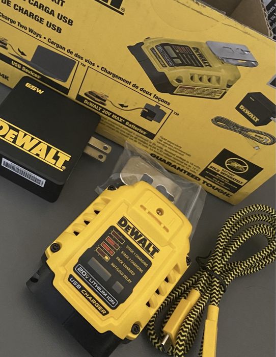 Зарядное устройство Dewalt DCB094