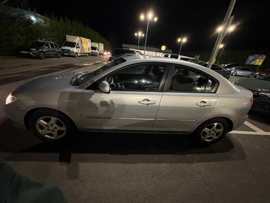 Mazda 3 Sedan BK 1.6i