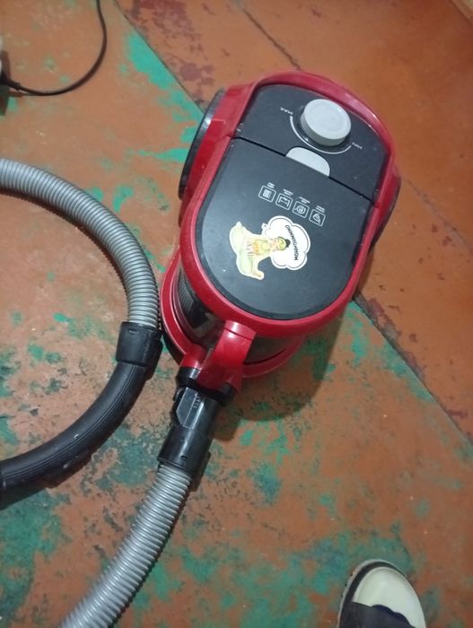 Пылесос бу продам