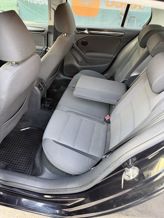 Volkswagen Golf VI