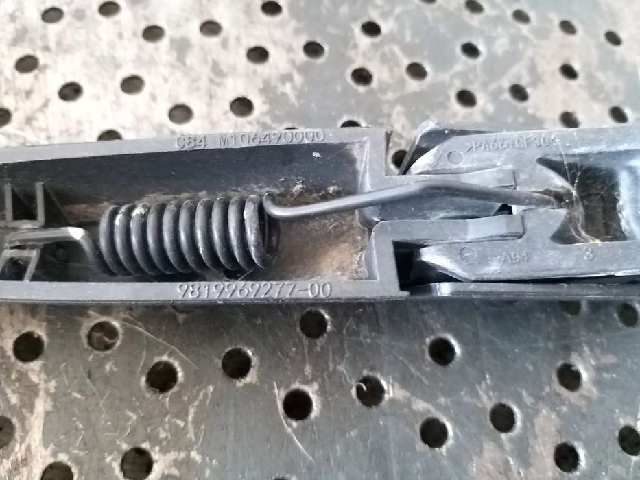 Brat stergator haion citroen c5 aircross 981996927700