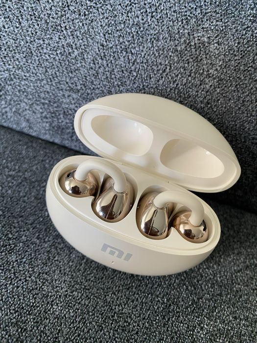 Безжични слушалки clips