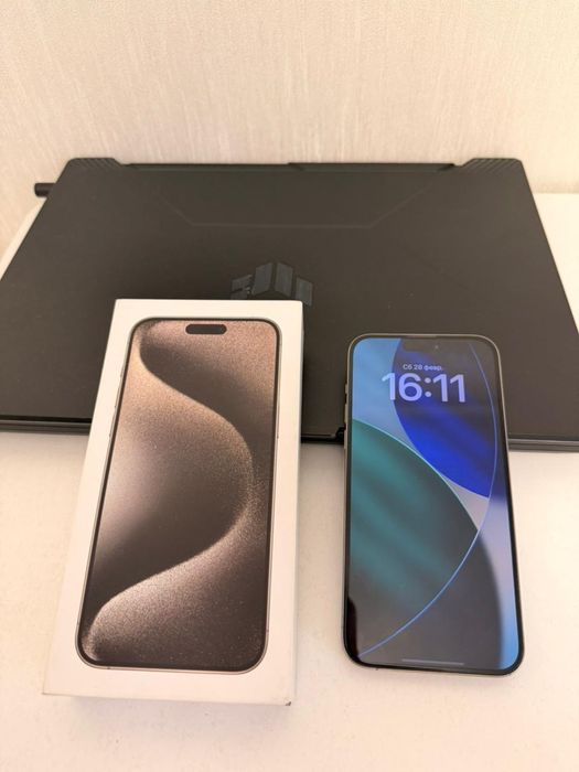 Продам Айфон 15 про макс 256