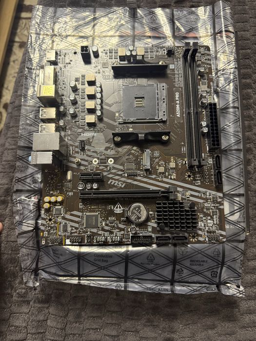 Vand placa de baza MSI A 520 M A Pro