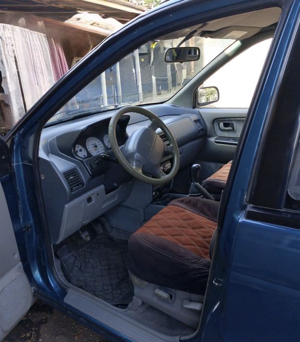 Mitsubishi space runner