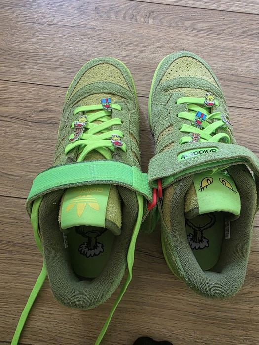 Adidas form low Grinch