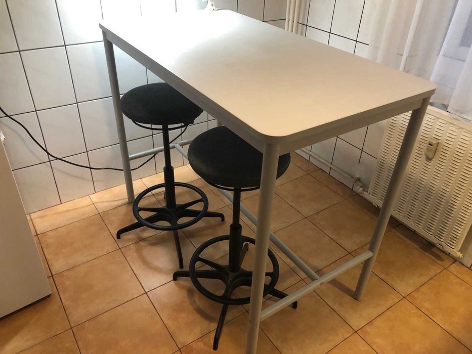Masa bar Ikea Tommaryd + 2 scaune taburet Lidkullen