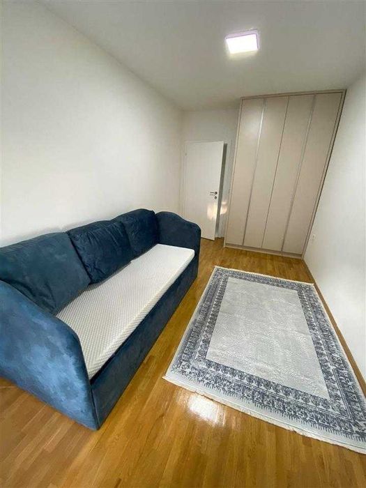 Дава се под наем Тристаен апартамент в Бургас, Славейков - 84 кв.м за 270.3 € - Снимка #3