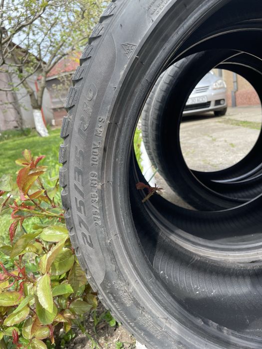 Vând anvelope iarnă Pirelli