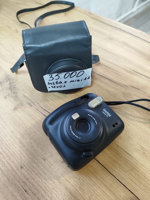 Instax Mini 11  фотоаппарат