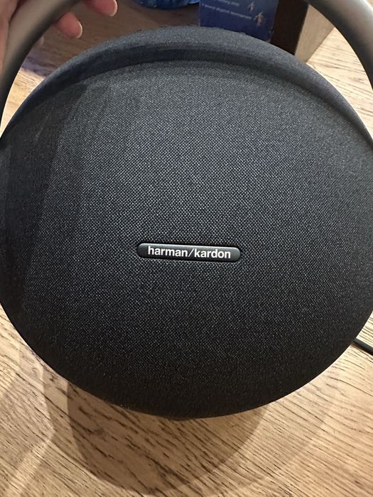 Harman Kardon onyx studio 8 чисто нова