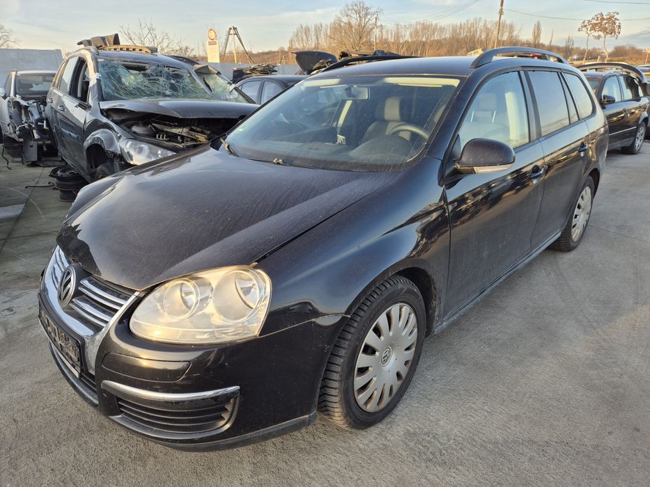 Dezmembram Volkswagen  Golf 5 Combi 4 Motion 1.9tdi BLS
