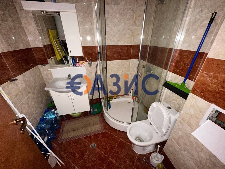 Продава се Двустаен апартамент в к.к. Слънчев бряг - 62 кв.м за 1025 €/кв.м - Снимка #8