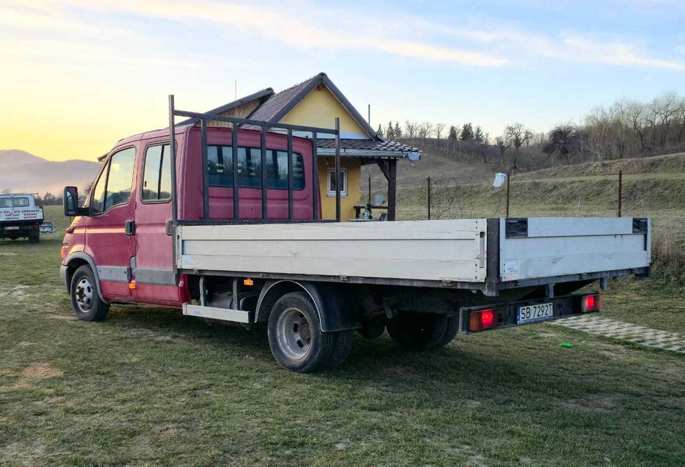 Iveco Daily Doka 7 locuri 2.8 diesel Bena 3.70 m Cat. B