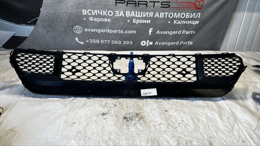 Jeep Compass 2 17- предна решетка