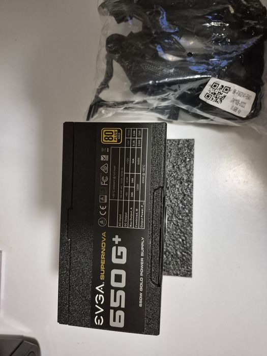 Nvidia GeForce GTX 1080 + Sursa EVGA  Supernova 650G+