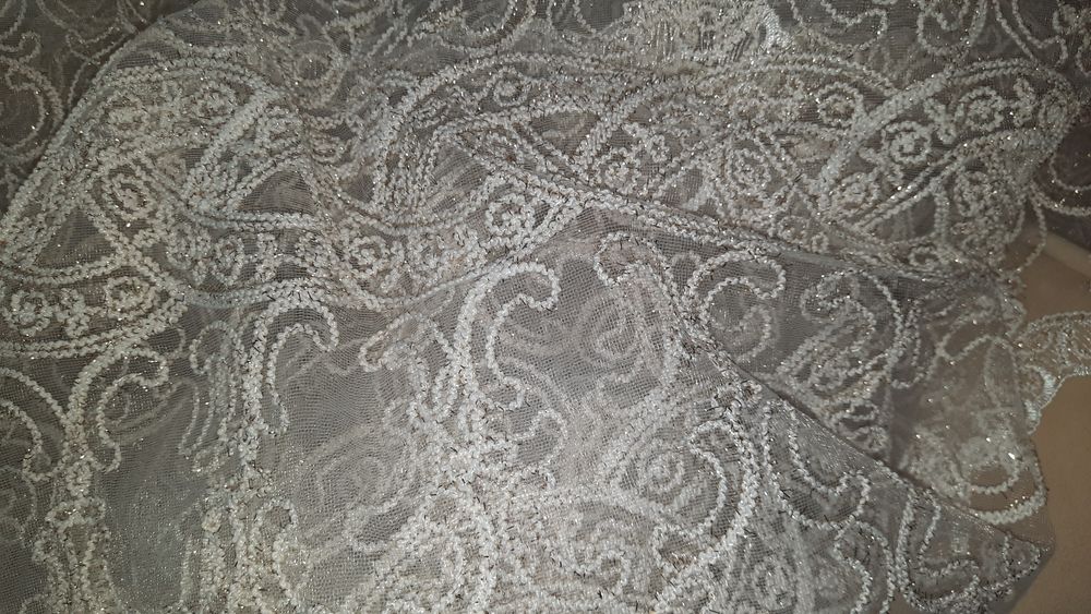 Продам тюль молочного цвета