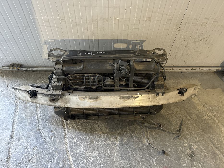 Tragar/Tragher/Armatura/Radiatoare Fata Completa Mercedes C-Class W203