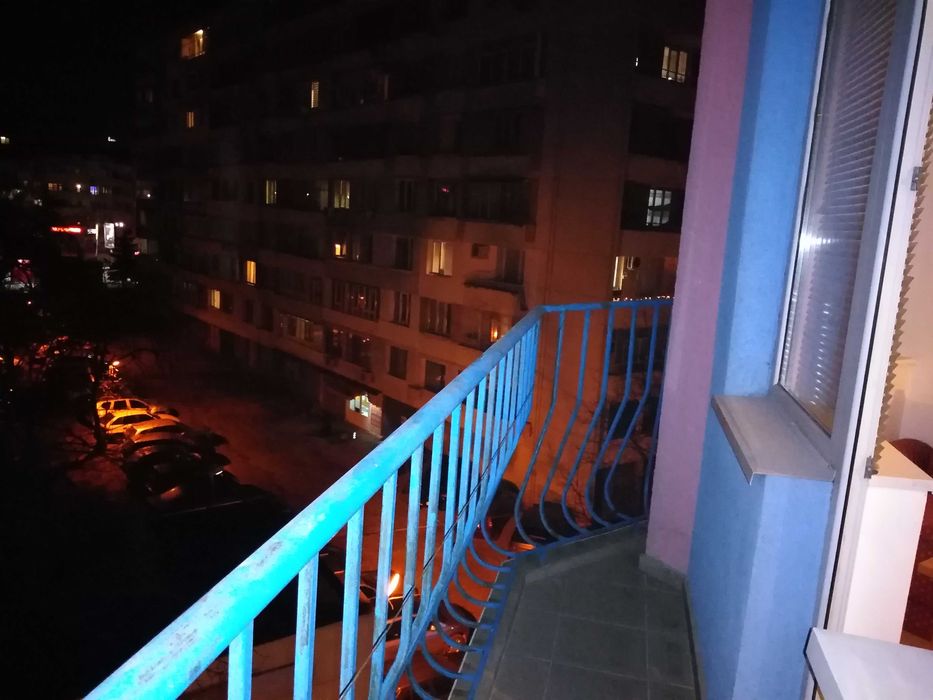 Дава се под наем Двустаен апартамент в Варна, Цветен квартал - 40 кв.м за 306 € - Снимка #9