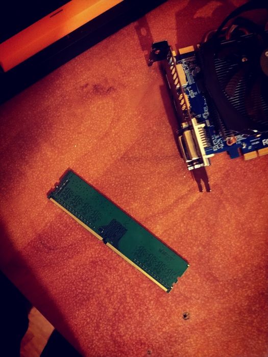 Vănd plăcuță Ram ddr 4