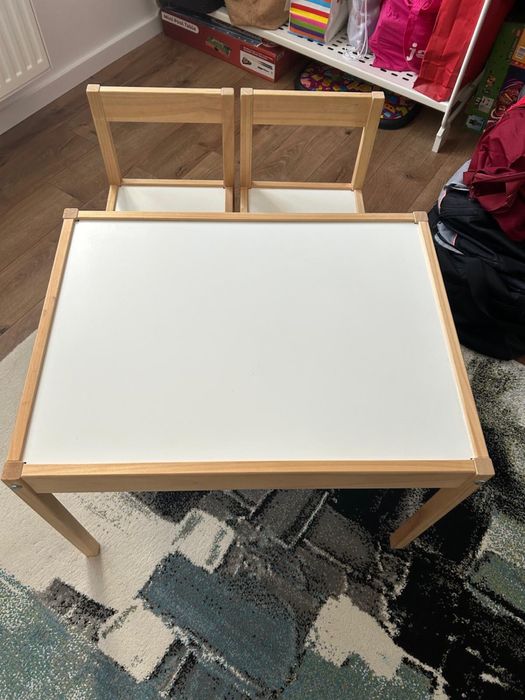 Set masuta cu scaune LATT, tabla sevalet