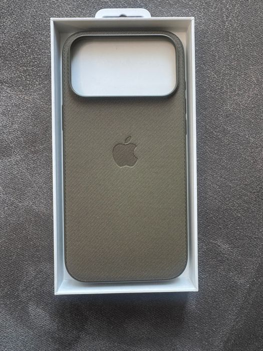 Калъф за iPhone 18 Pro Max