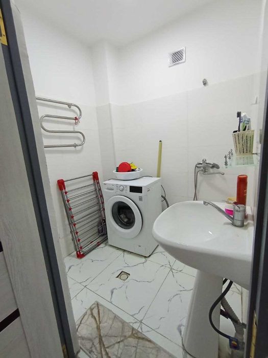 Солнечный Продаётся своя 3х комнатная квартира евро ремонт с техникой