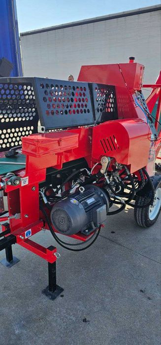 Конвейр за рязане, цепене и товарене на дърва с ел. двигател 9,5KW