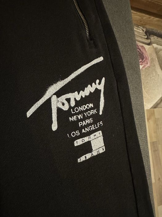 Оригинална долница Tommy Hilfiger