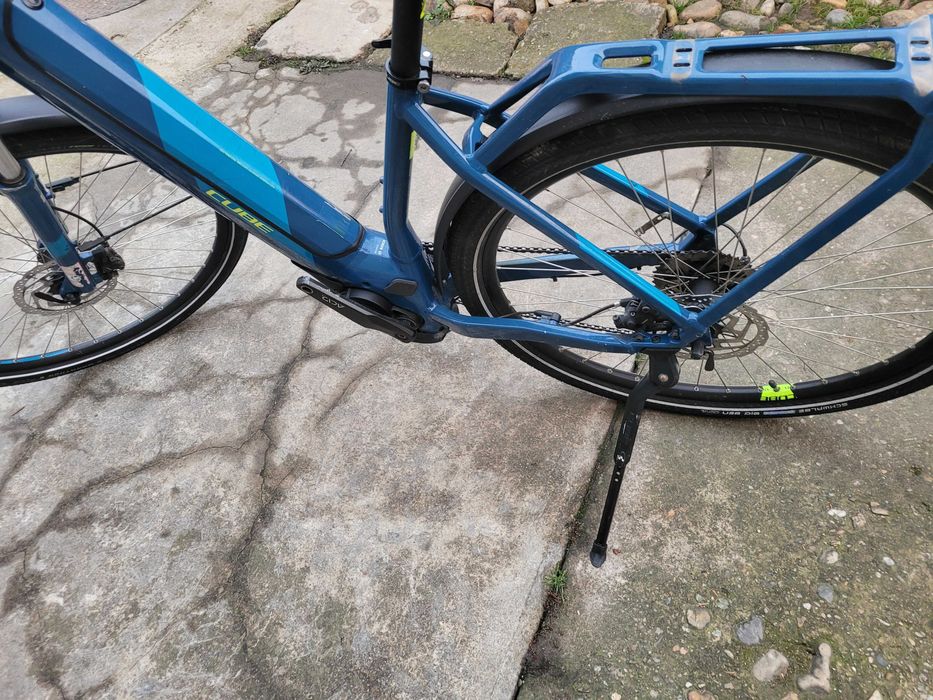 Bicibleta electric cube 28 aluminiu