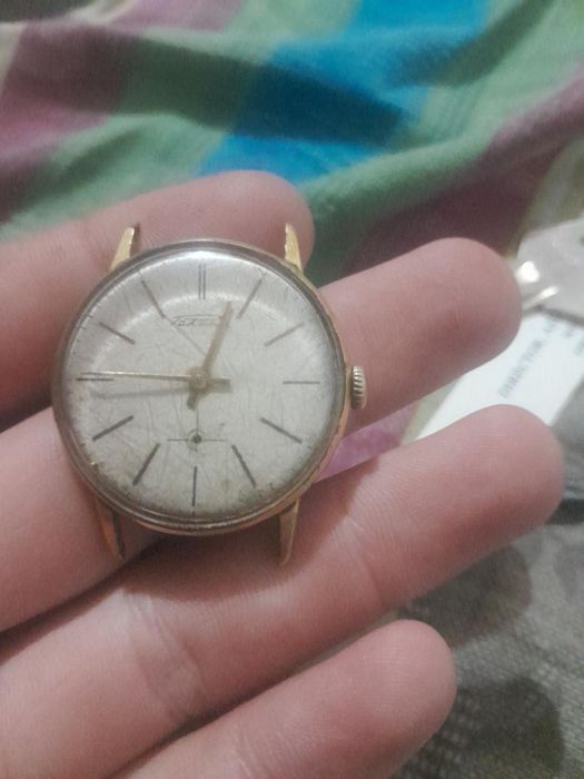 Продам часы калекцыоныи