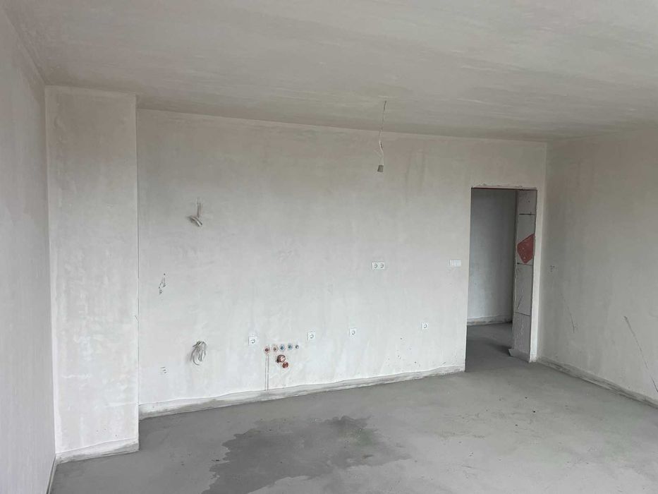 Дава се под наем Двустаен апартамент в Пловдив, Остромила - 91 кв.м за 55080 € - Снимка #5